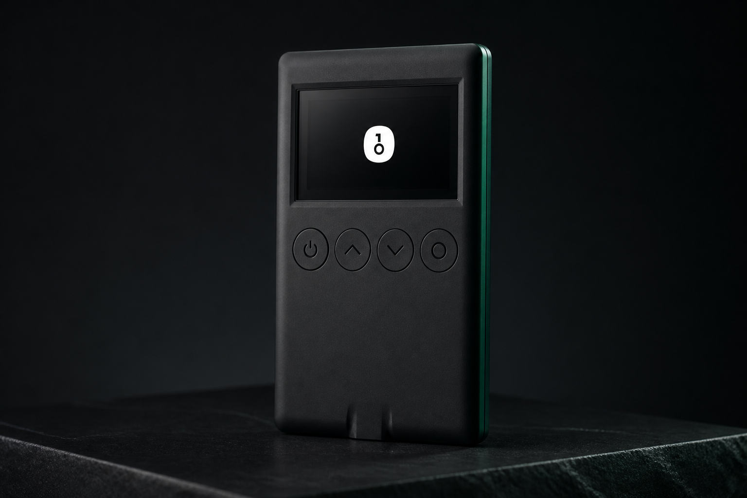 Elegant inszenierte OneKey Classic 1S Hardware-Wallet auf mattschwarzem Hintergrund